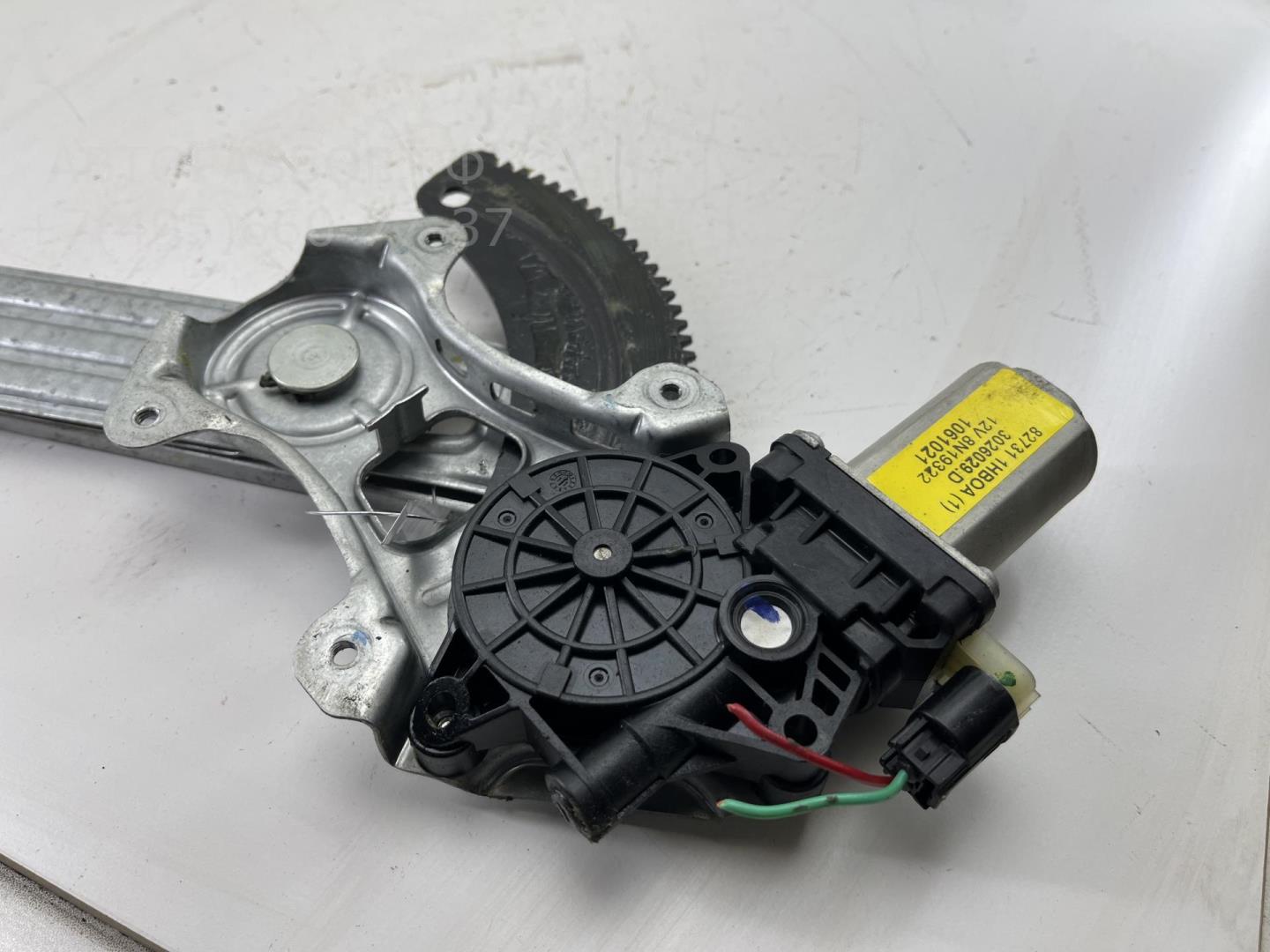 Стеклоподъемник электр. передний левый