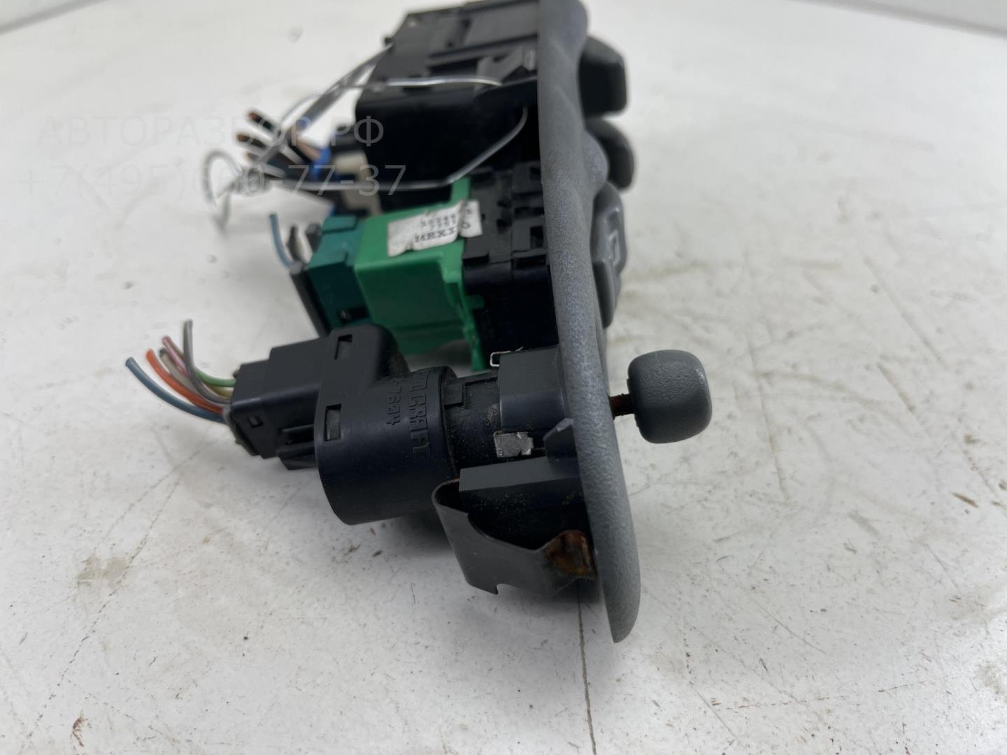 Блок управления стеклоподъемниками