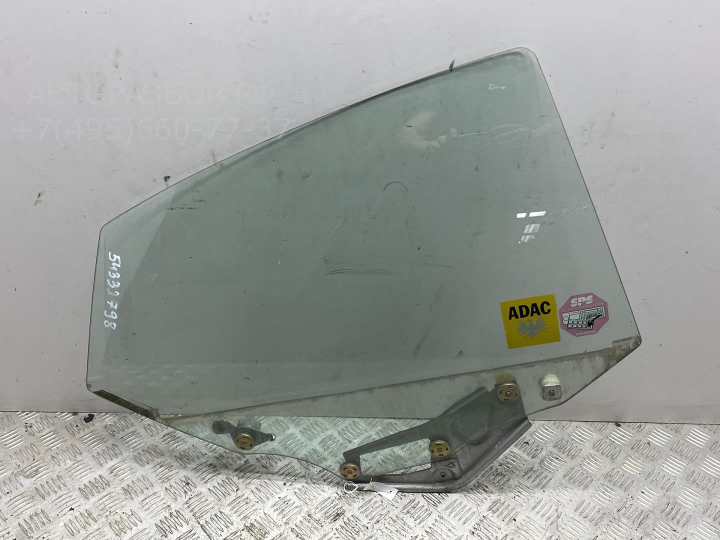 Стекло двери задней правой