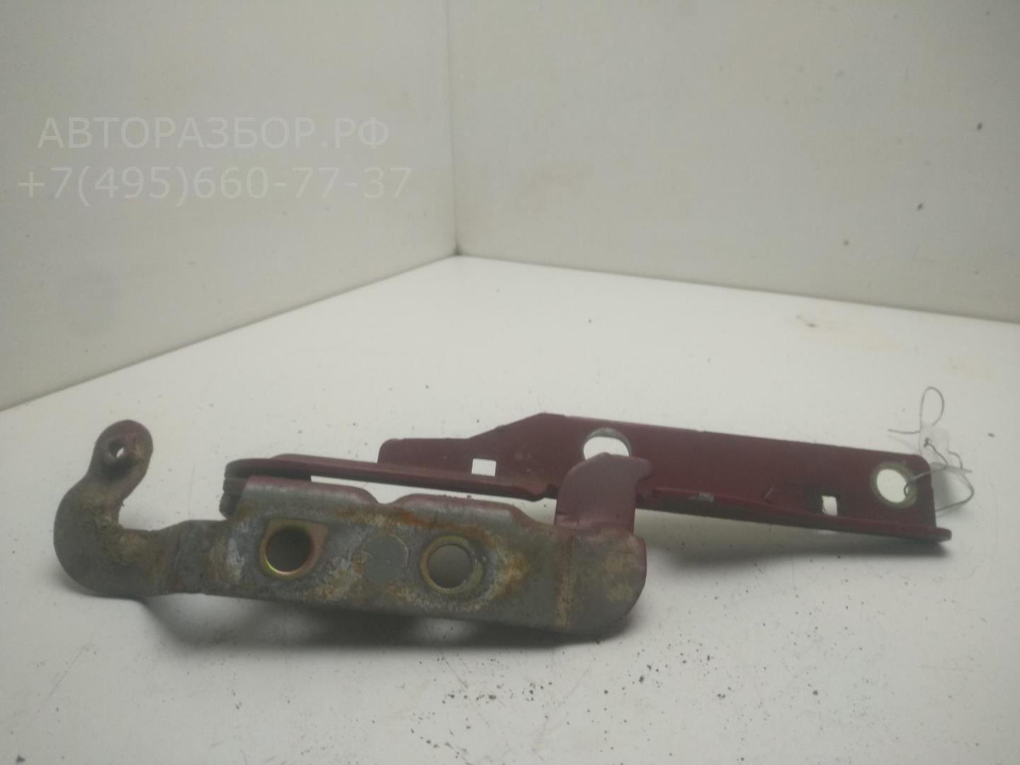 Петля капота левая