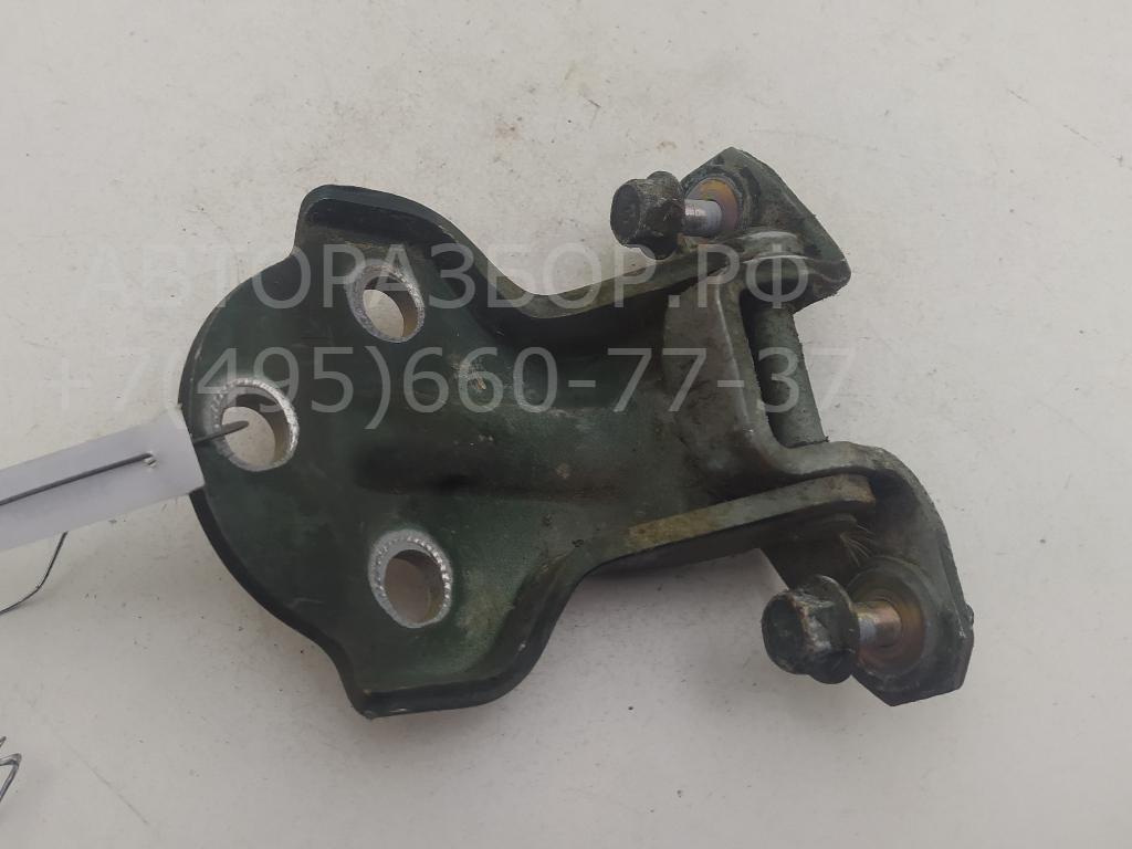 Петля двери