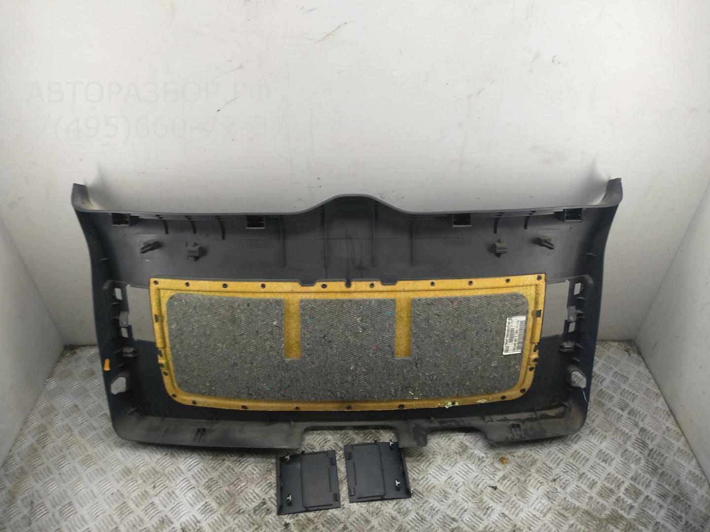 Обшивка крышки багажника