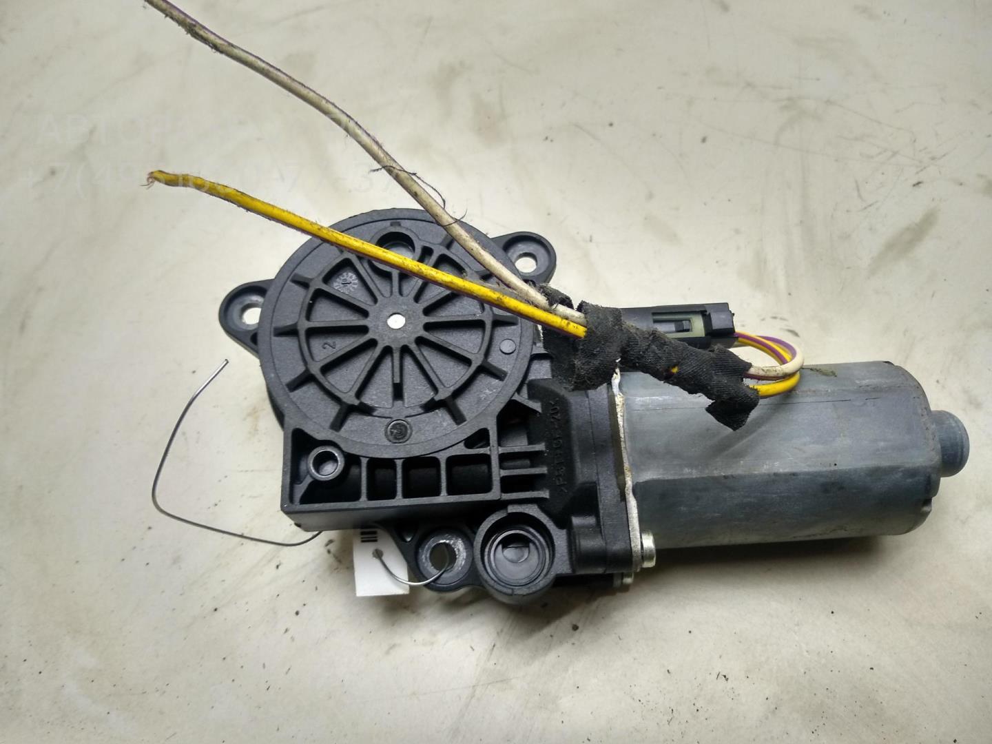 Моторчик стеклоподъемника