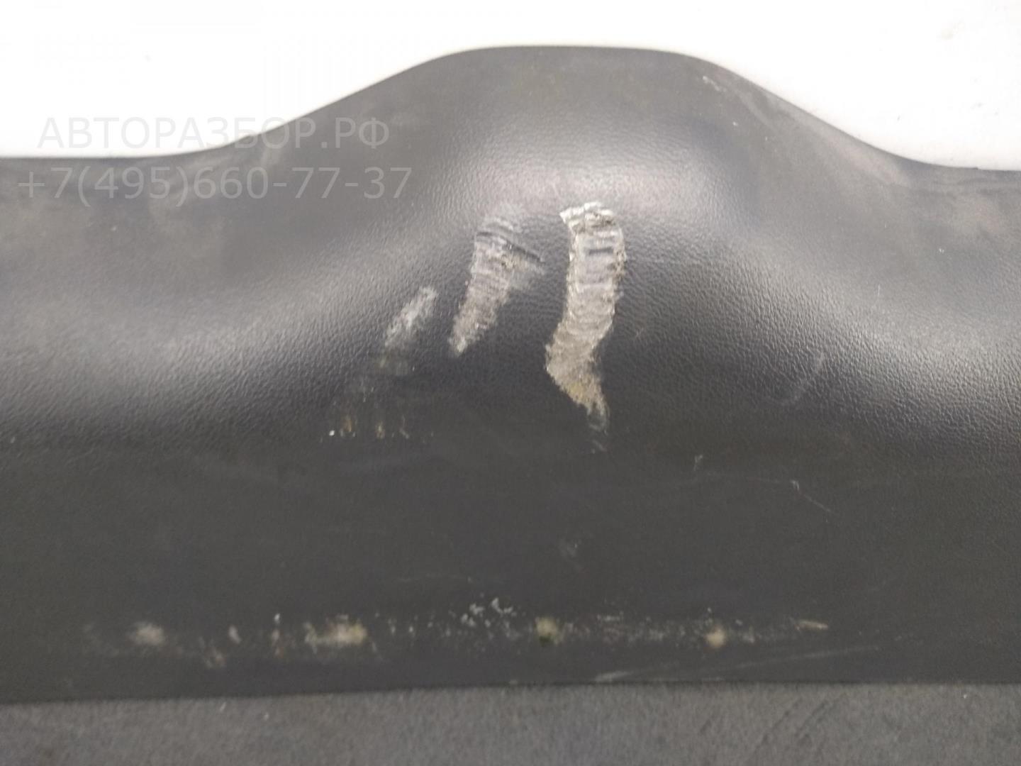 Обшивка крышки багажника