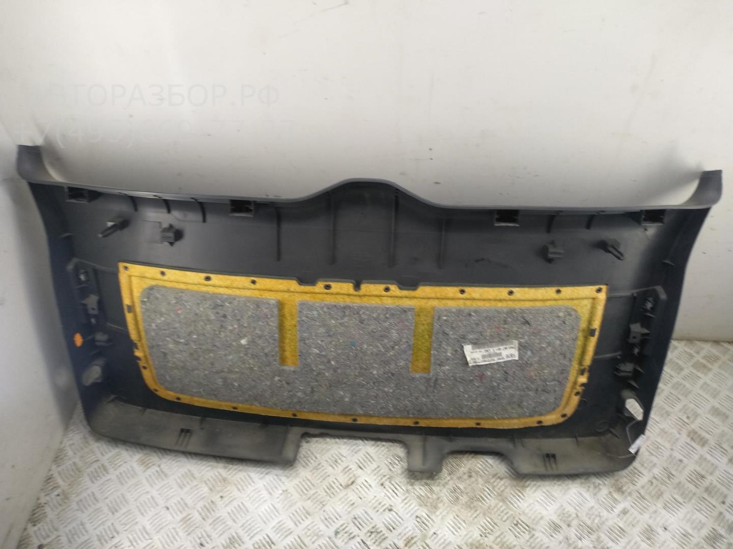 Обшивка крышки багажника