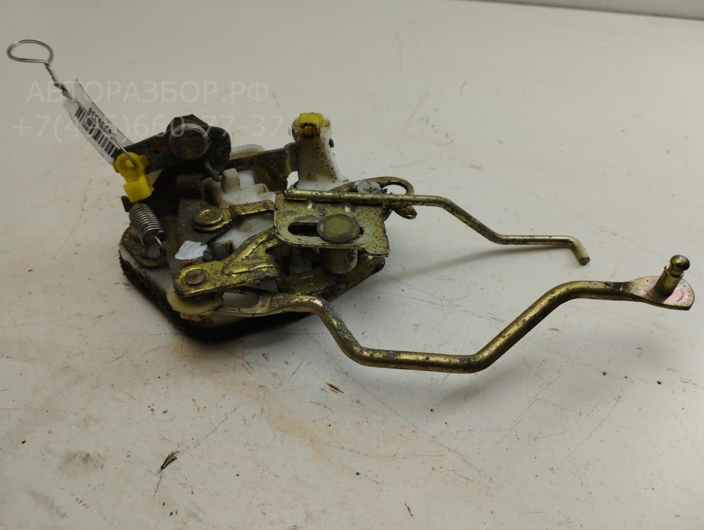 Замок двери передней правой