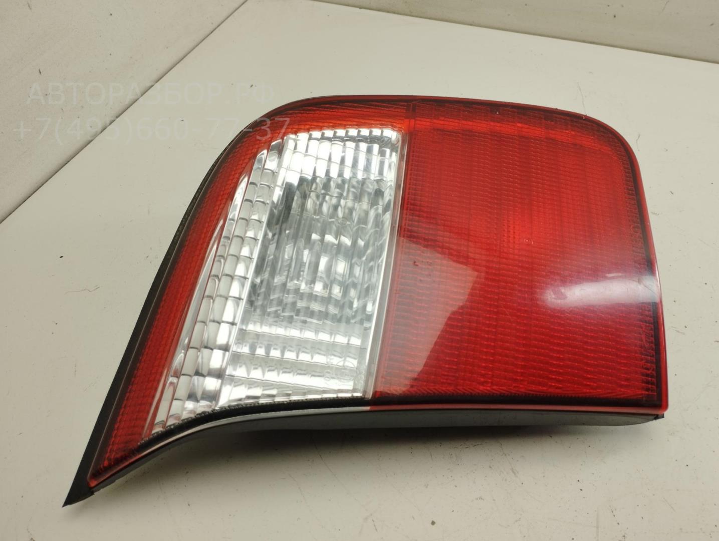 Фонарь задний внутренний левый