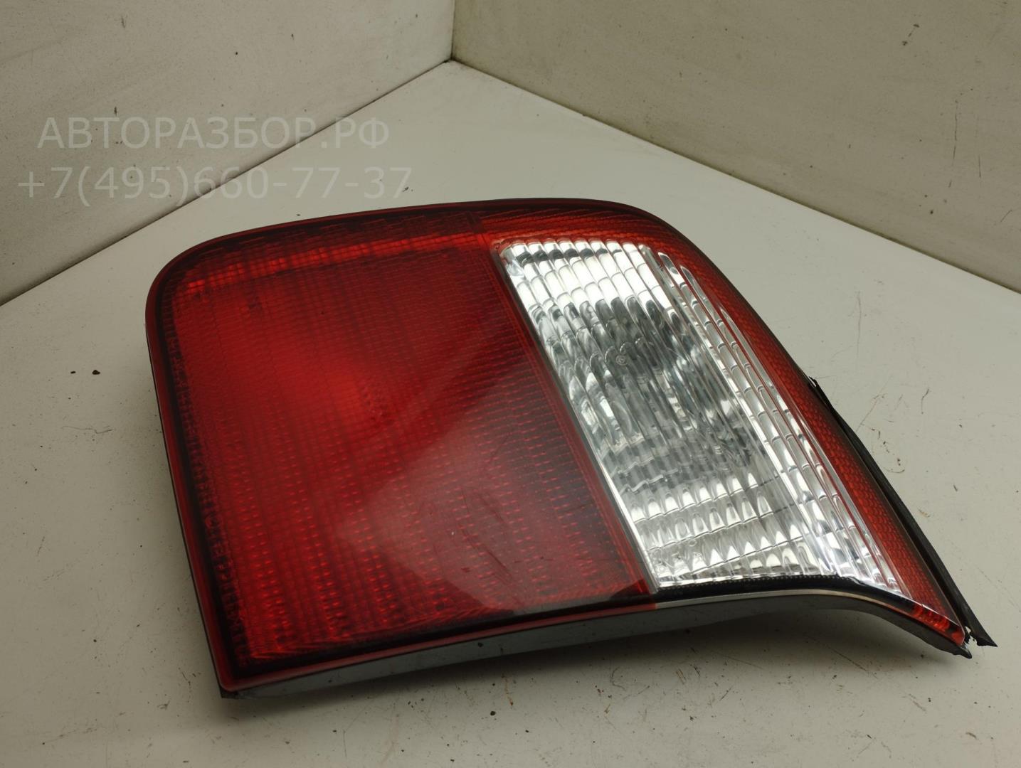 Фонарь задний внутренний правый