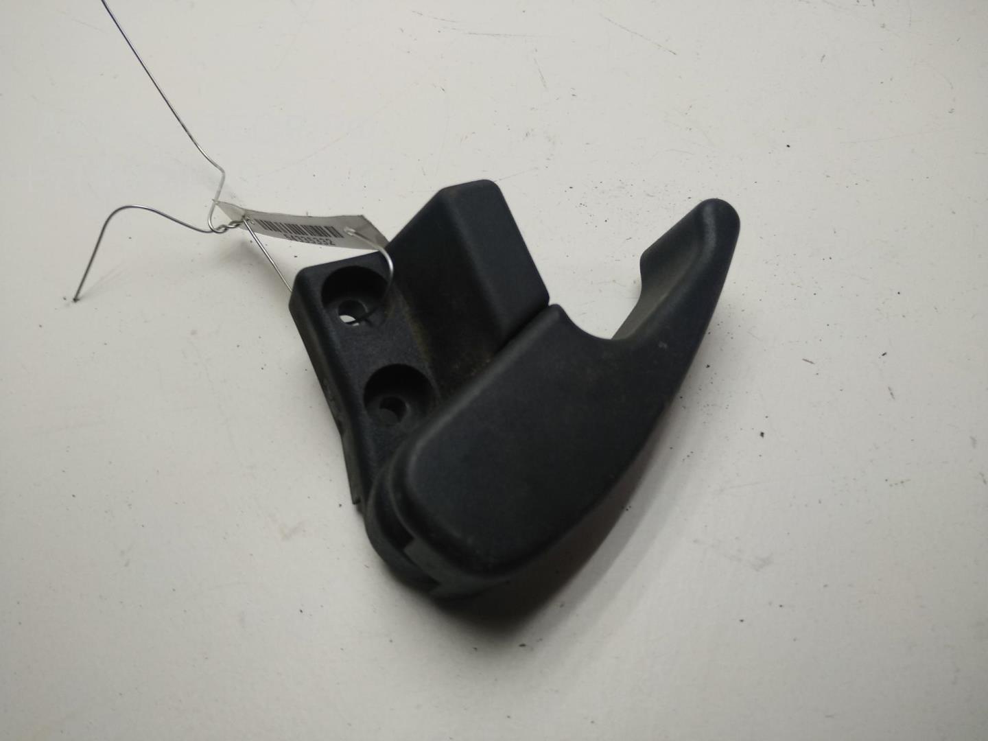 Ручка открывания капота