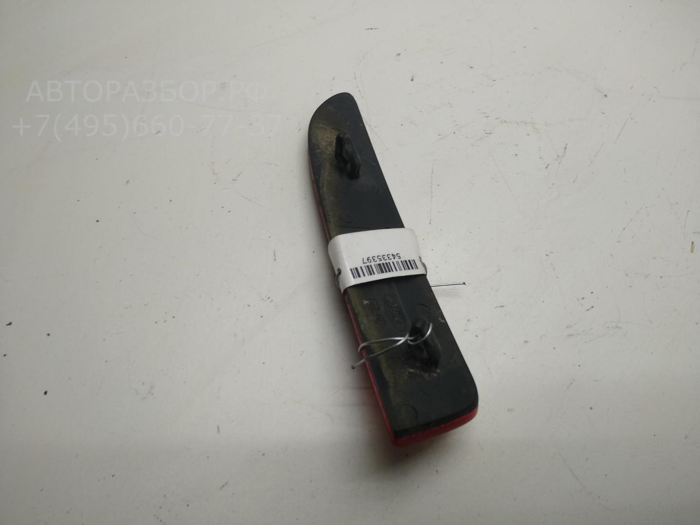 Отражатель в бампер задний правый