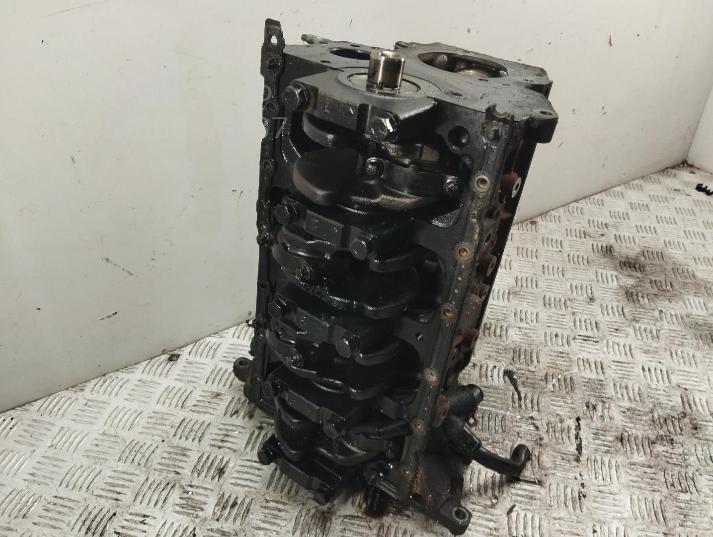 Блок двигателя