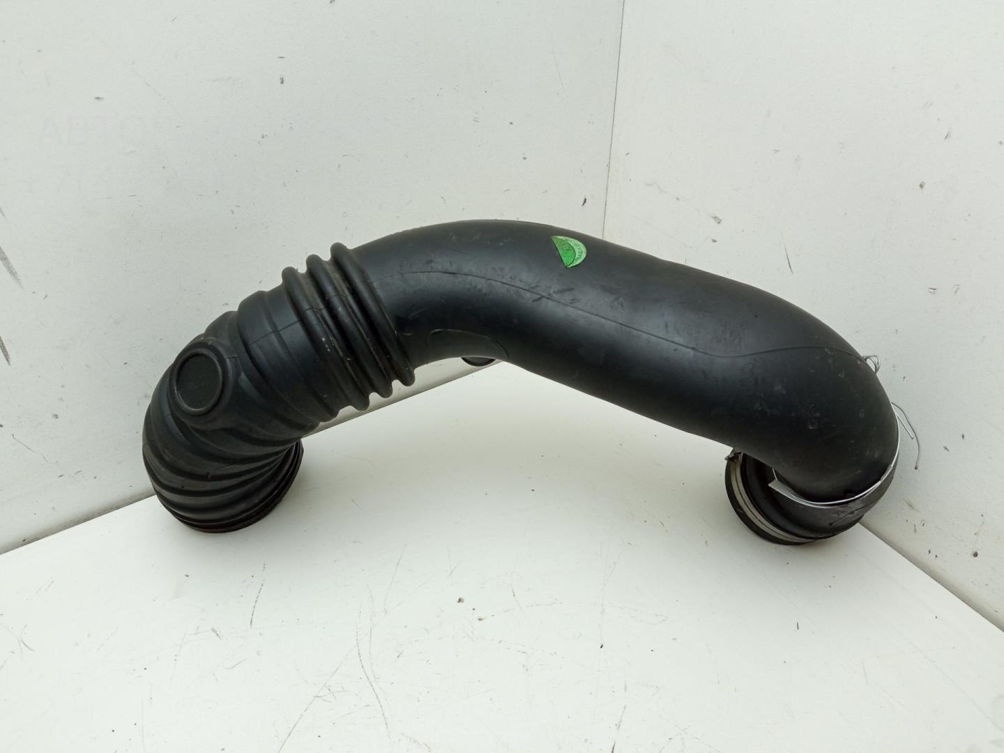 Патрубок воздушного фильтра