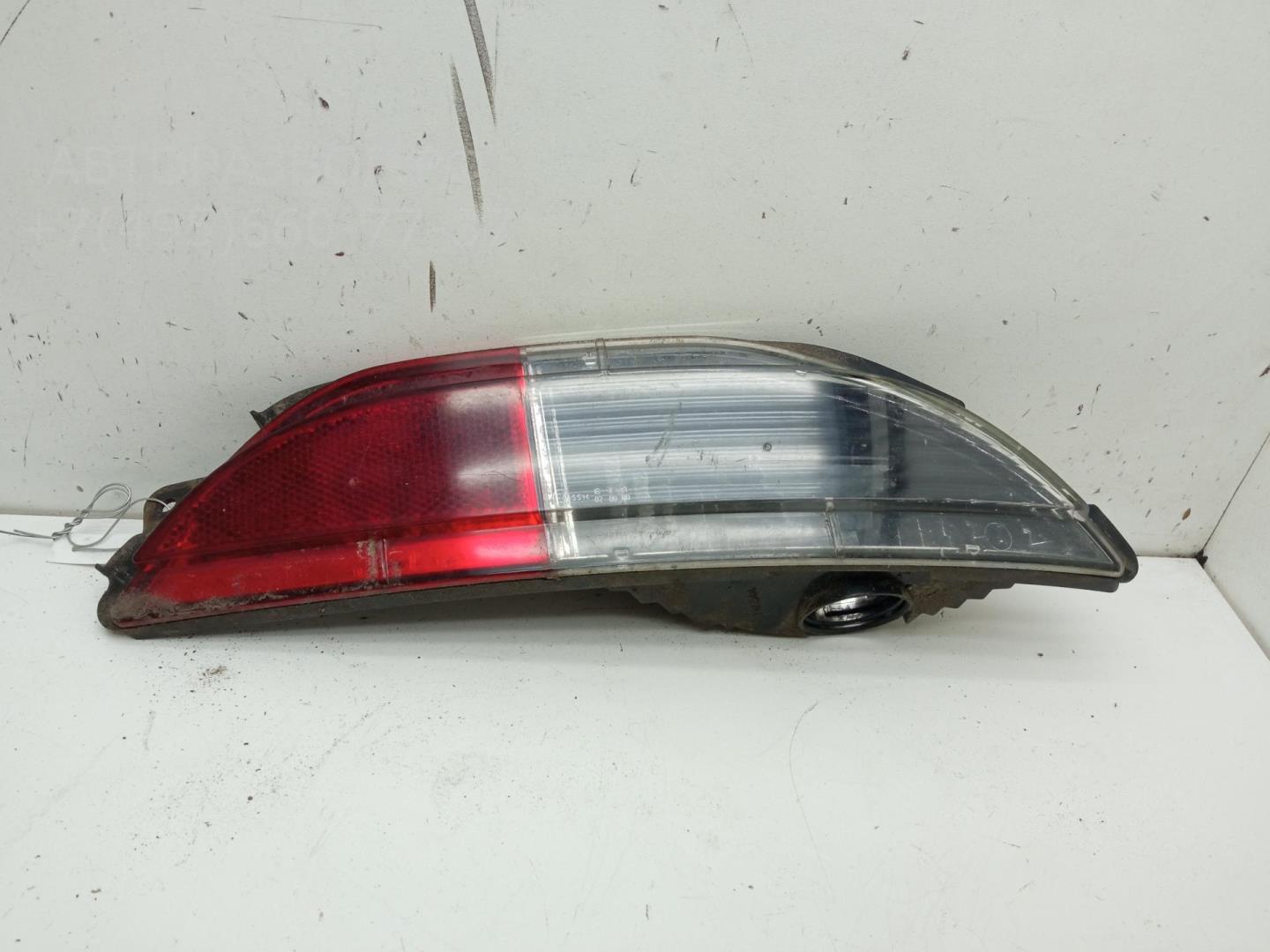 Фонарь задний в бампер правый