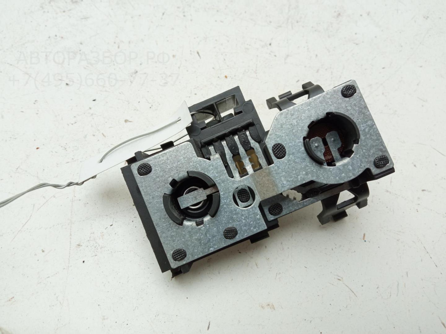 Плата заднего фонаря правого