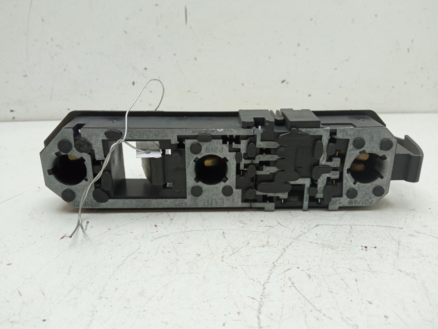 Плата заднего фонаря левого