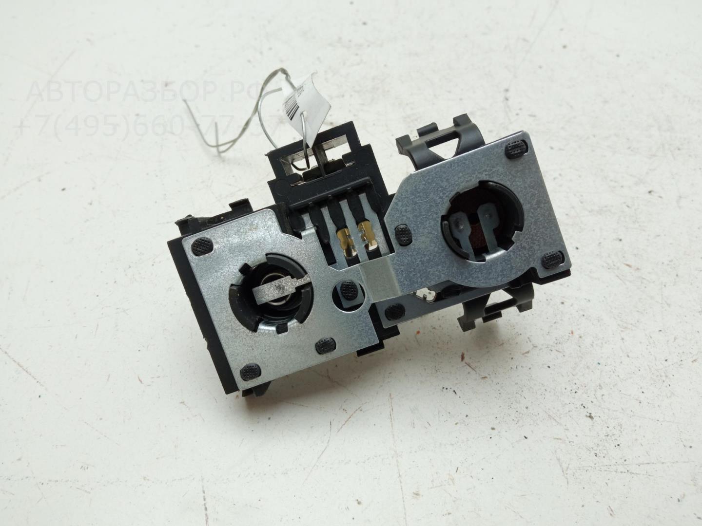 Плата заднего фонаря правого