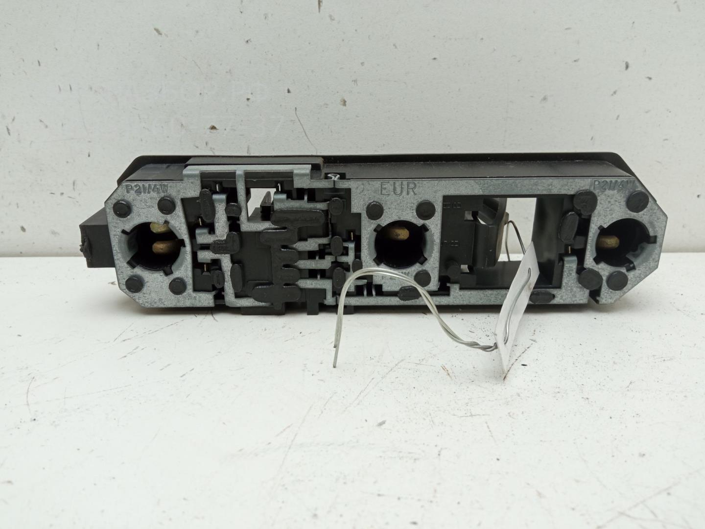 Плата заднего фонаря левого