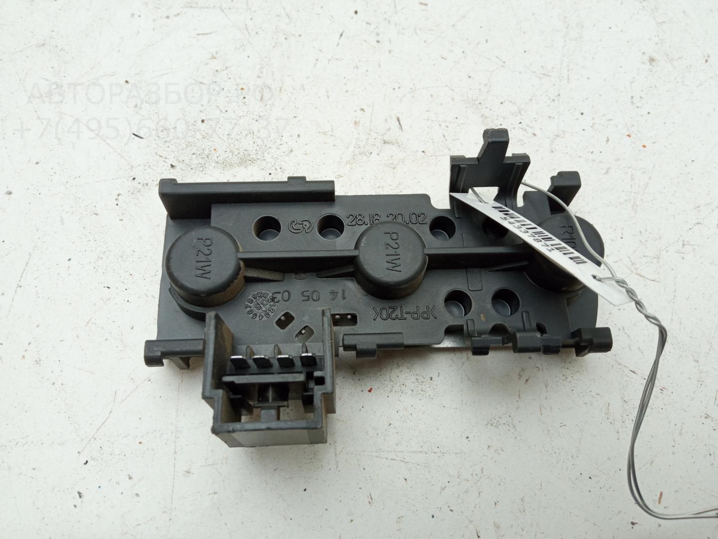 Плата заднего фонаря левого