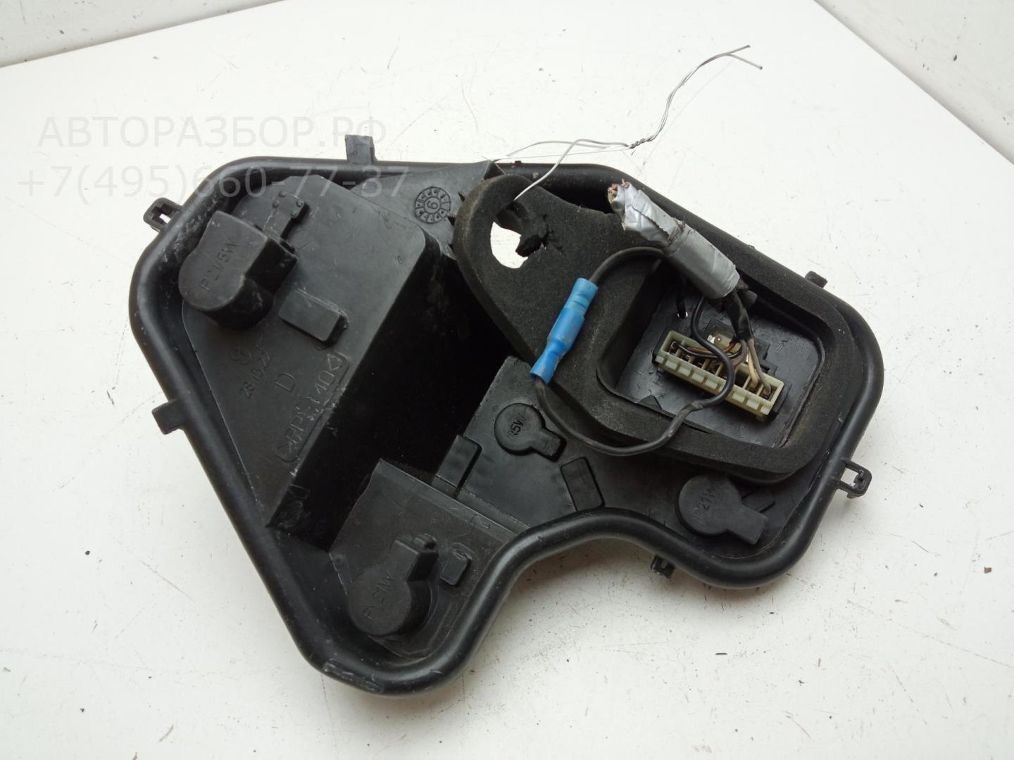 Плата заднего фонаря правого