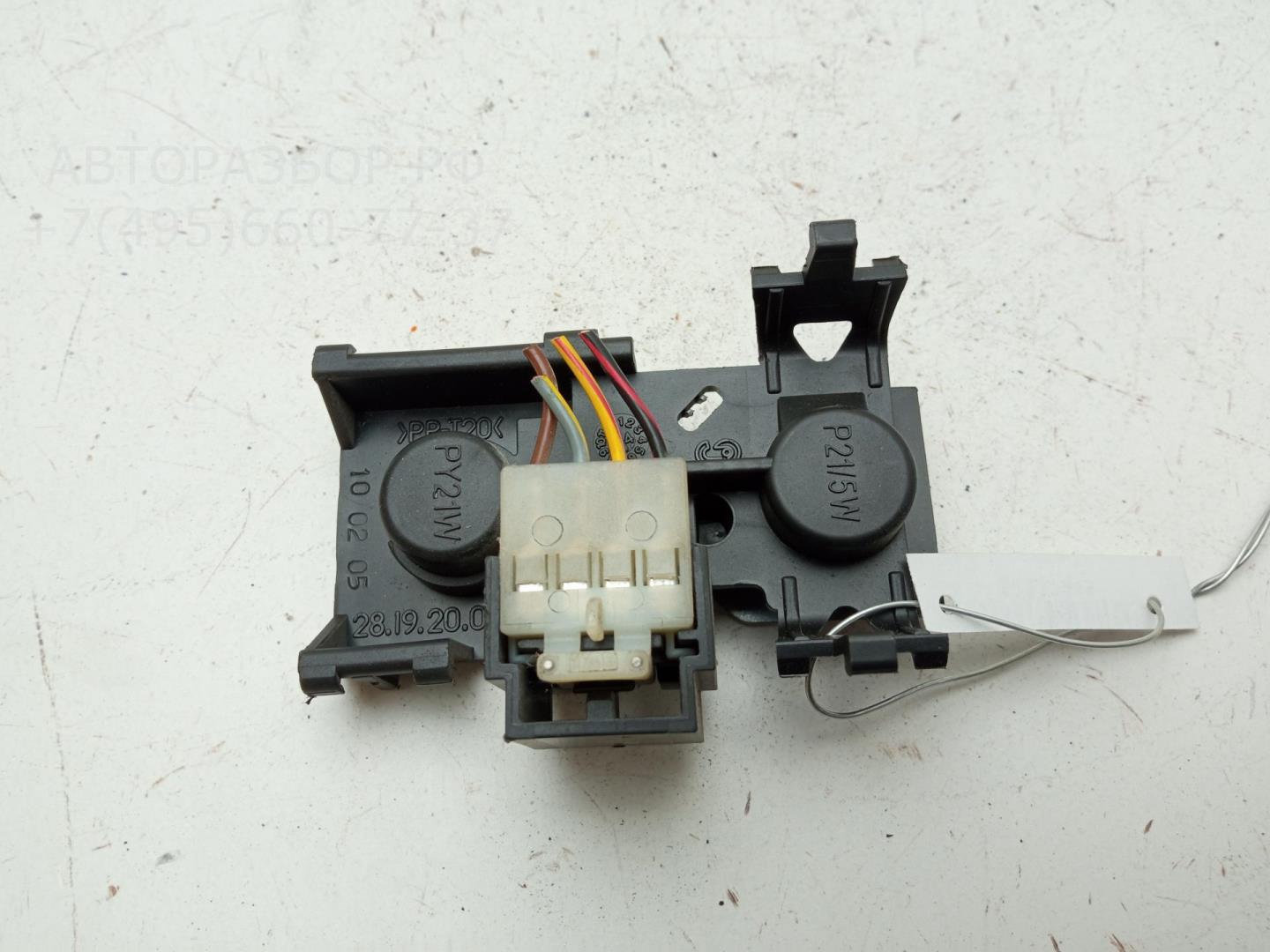 Плата заднего фонаря правого