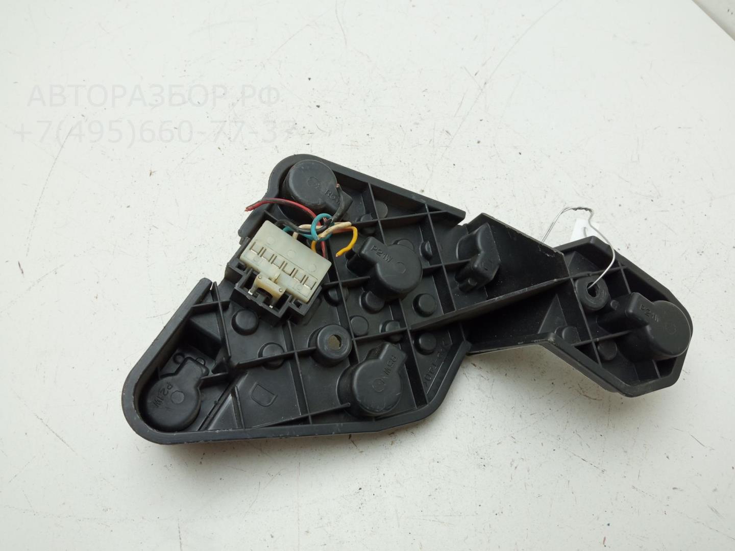 Плата заднего фонаря правого