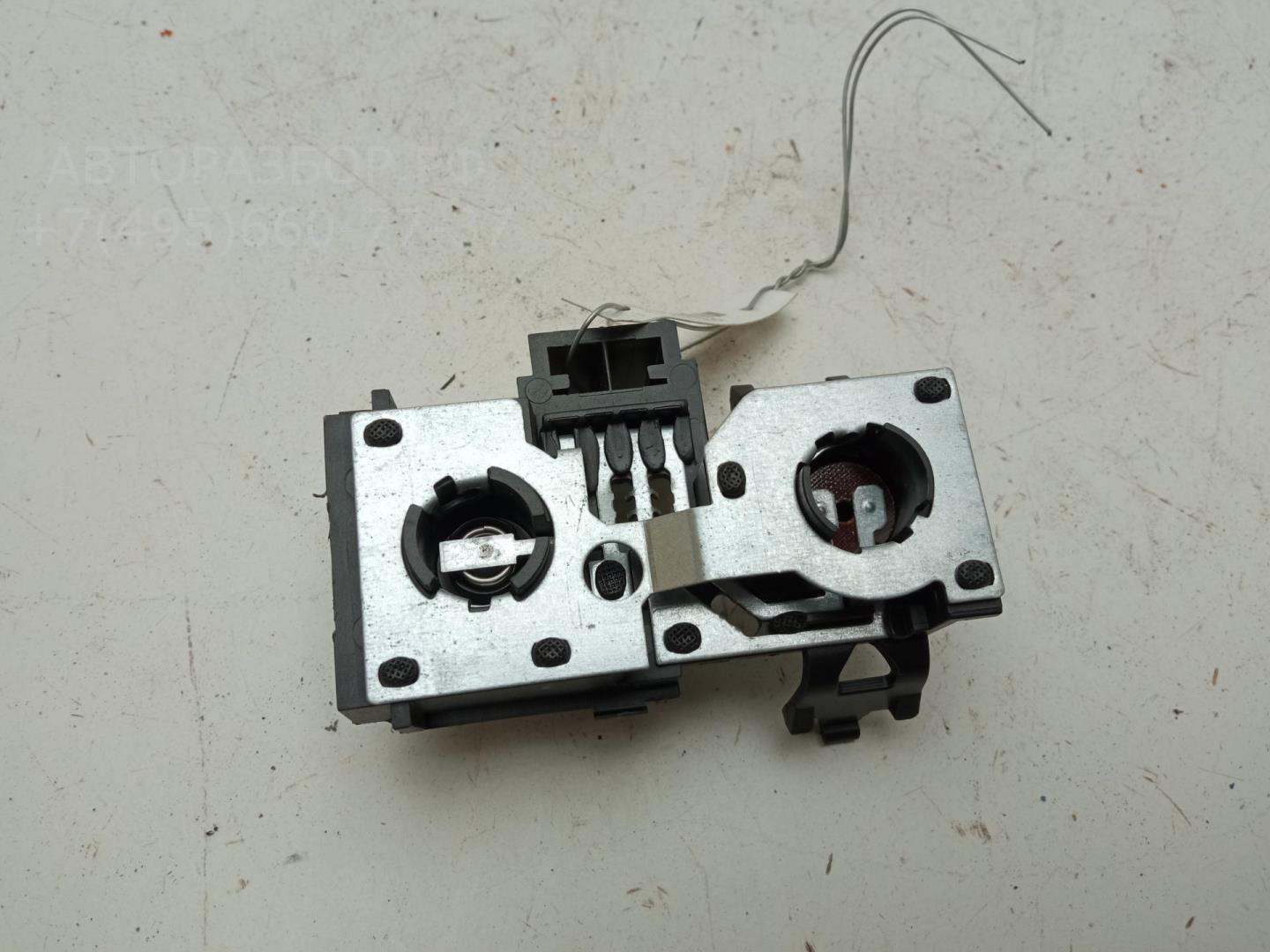 Плата заднего фонаря левого