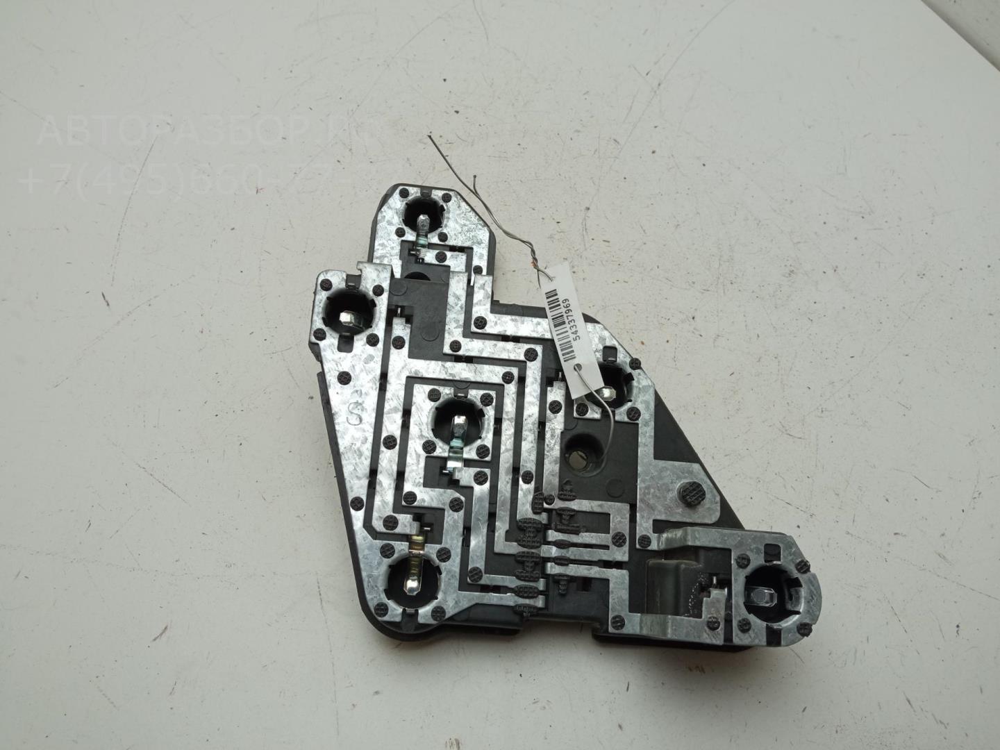 Плата заднего фонаря левого