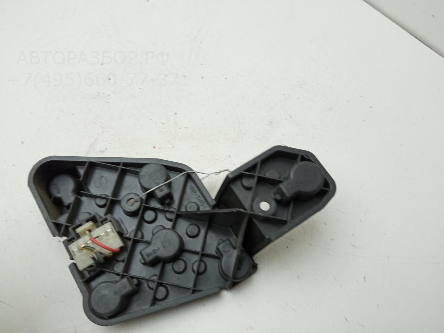 Плата заднего фонаря левого