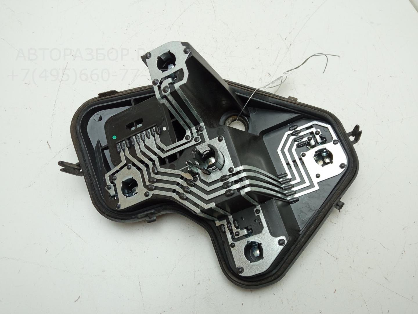 Плата заднего фонаря правого