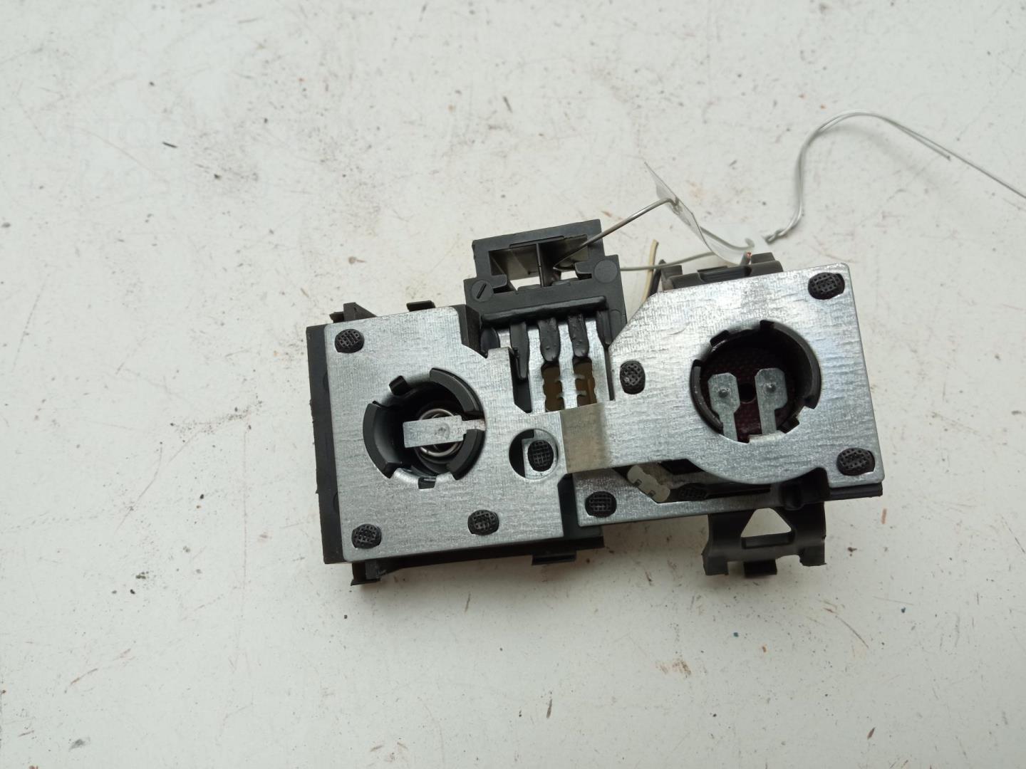 Плата заднего фонаря правого