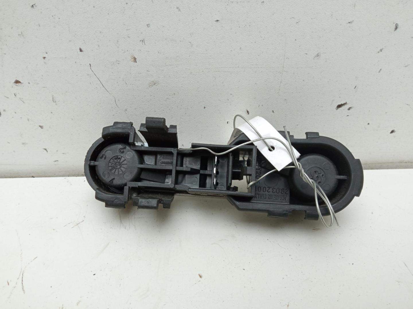 Плата заднего фонаря левого