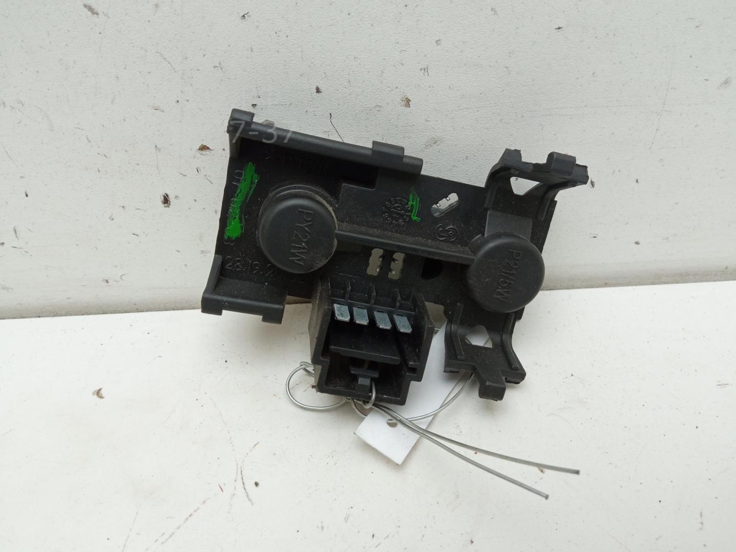 Плата заднего фонаря левого