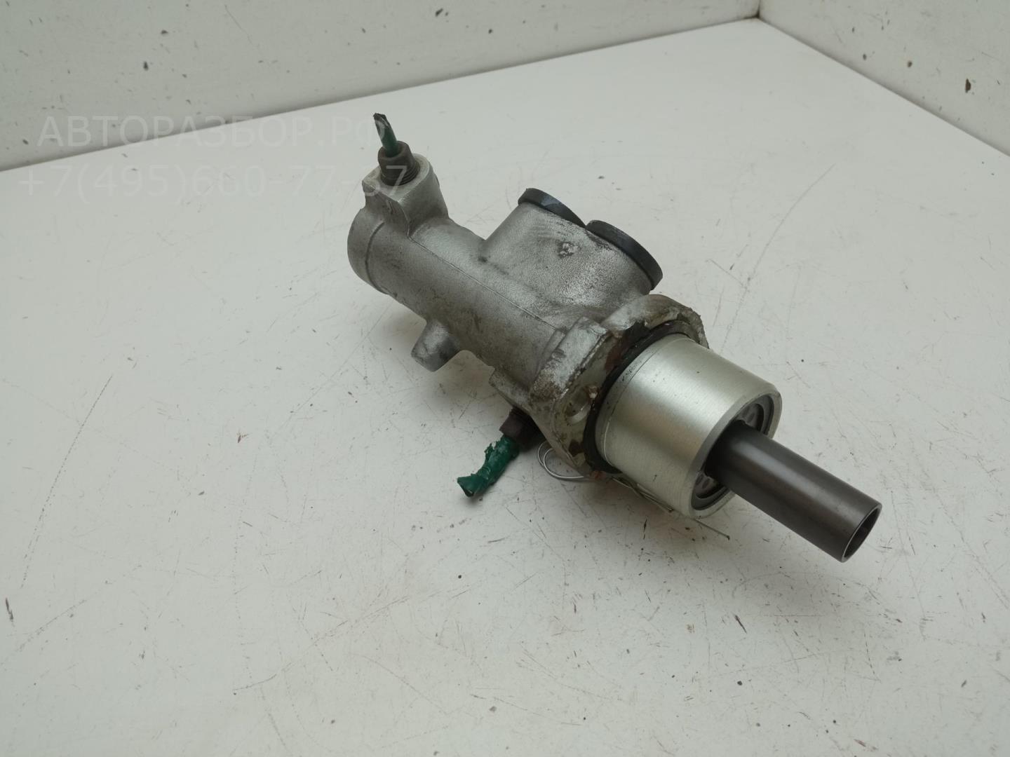 Цилиндр тормозной главный