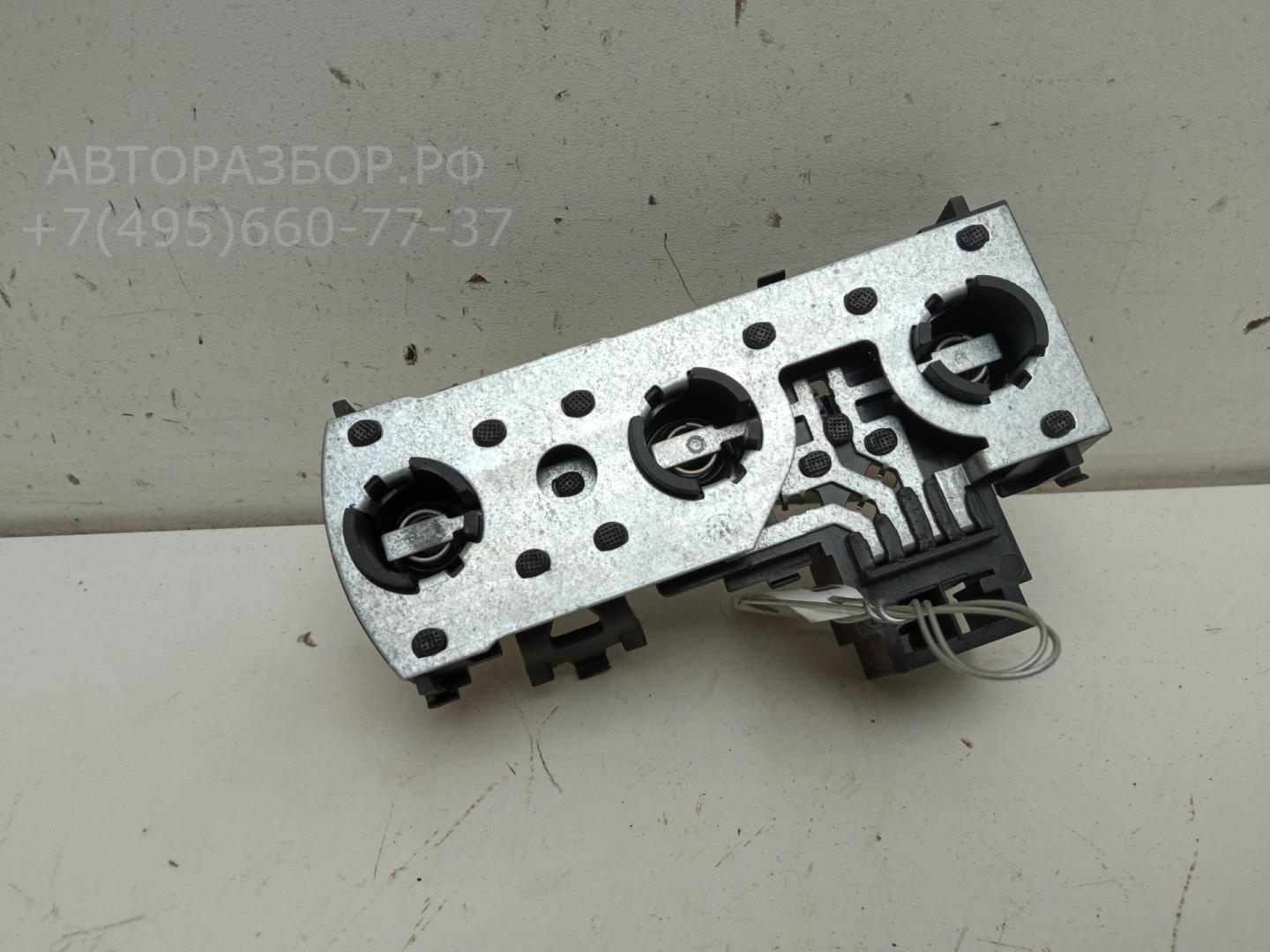 Плата заднего фонаря правого