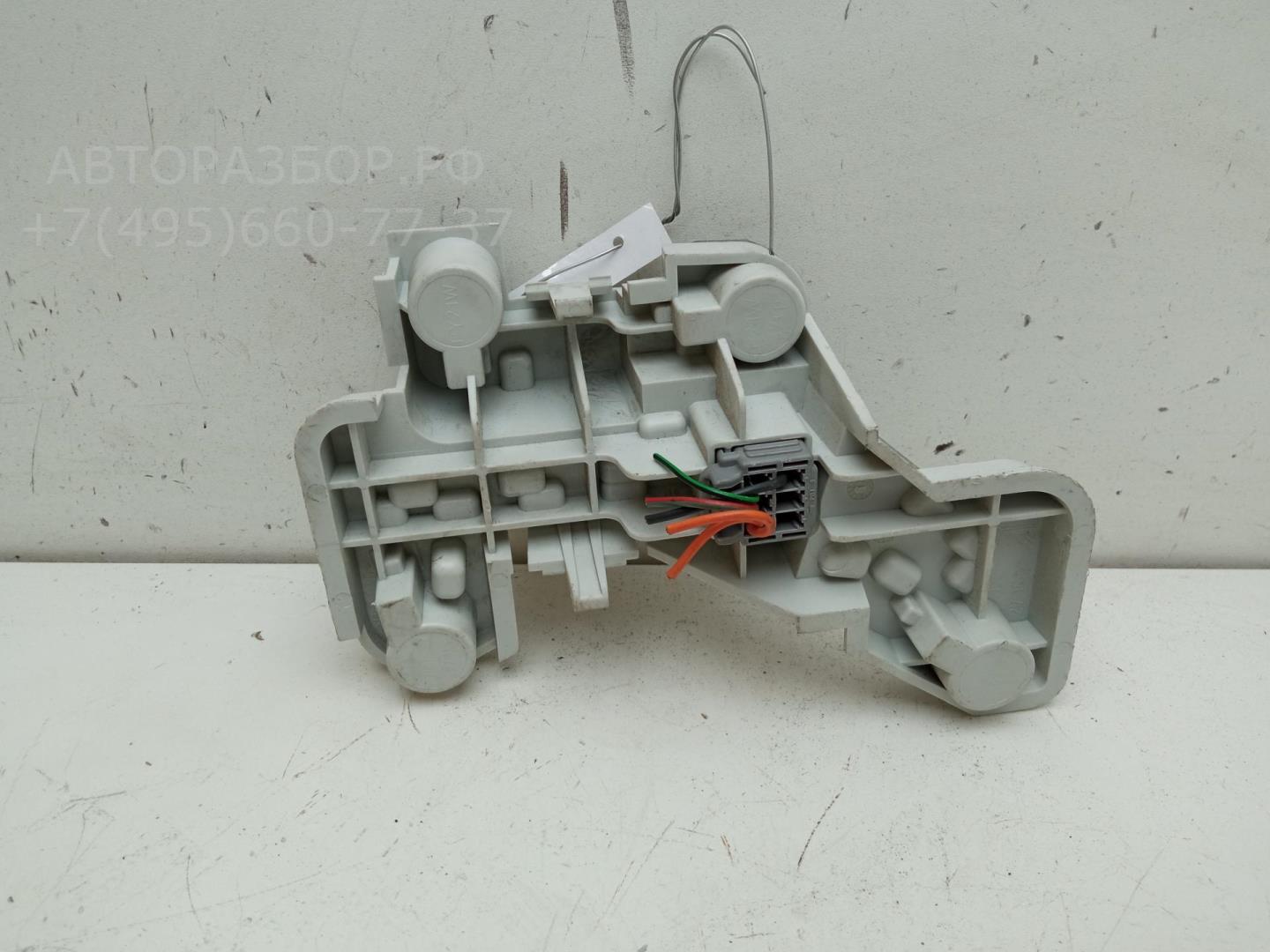 Плата заднего фонаря правого