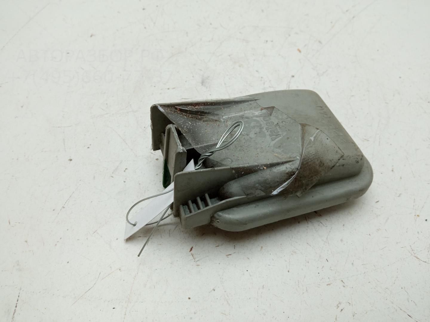 Крышка фары левой