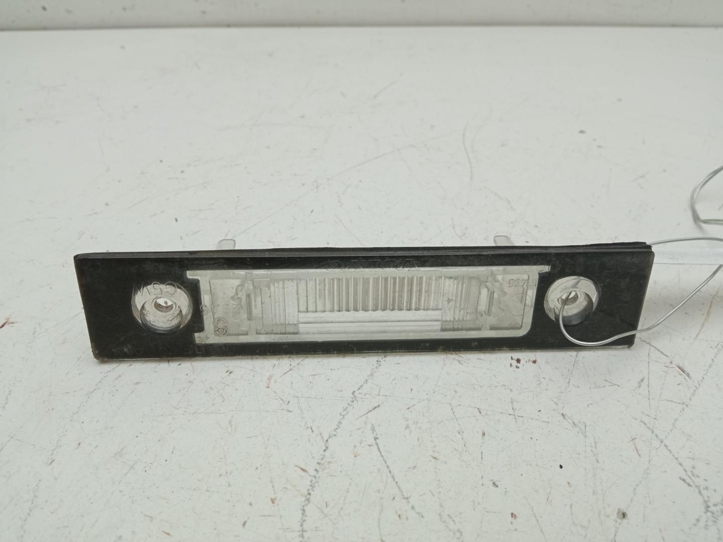 Фонарь подсветки номера