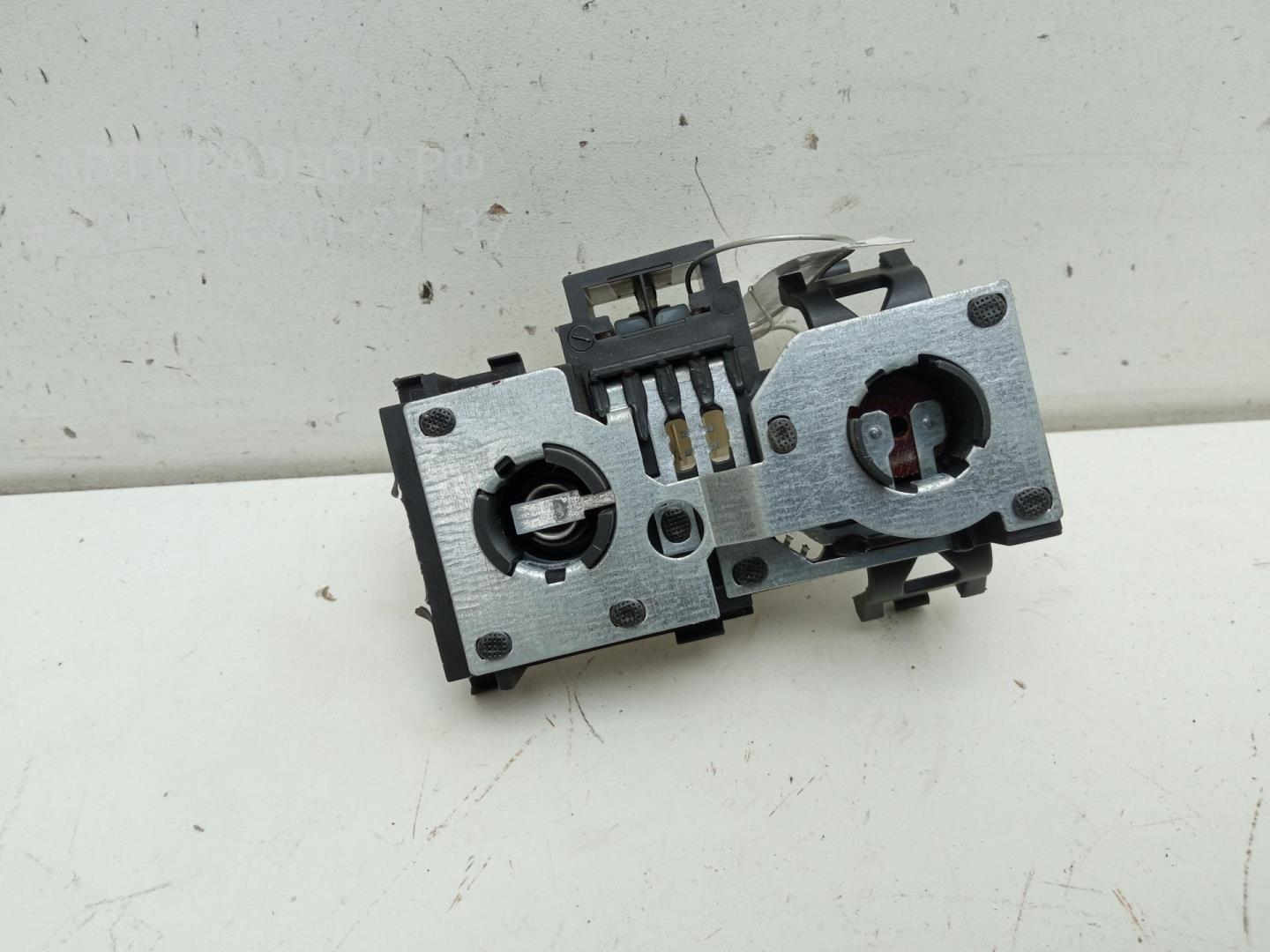 Плата заднего фонаря правого