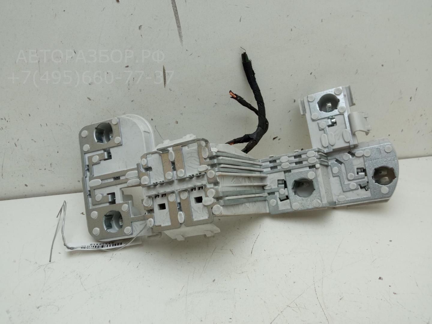 Плата заднего фонаря левого