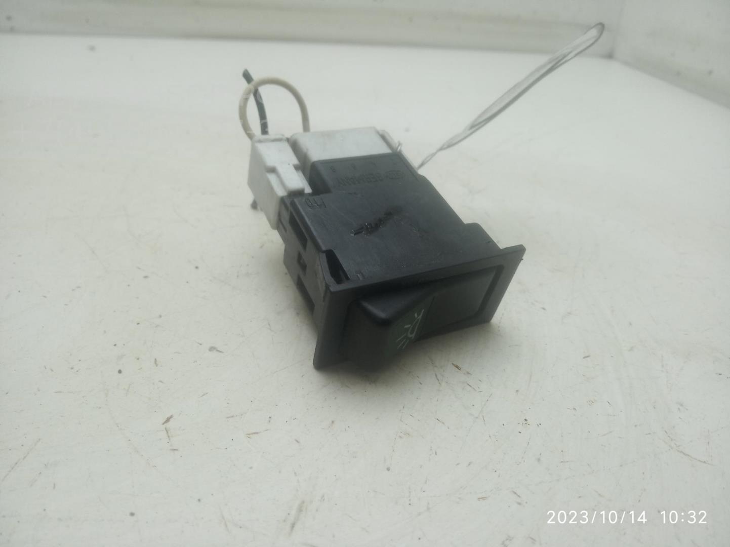 Переключатель света фар