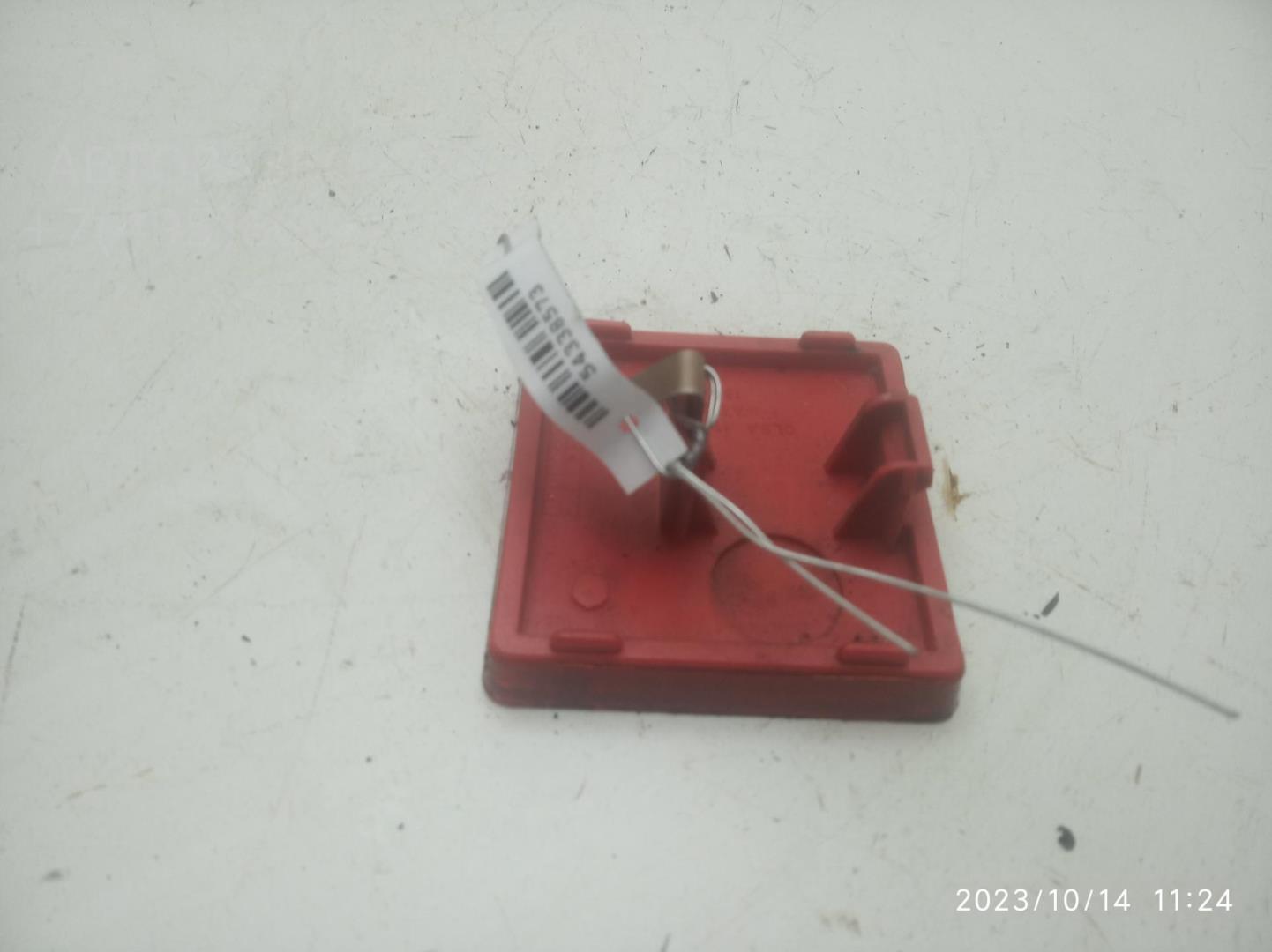 Отражатель в бампер задний правый