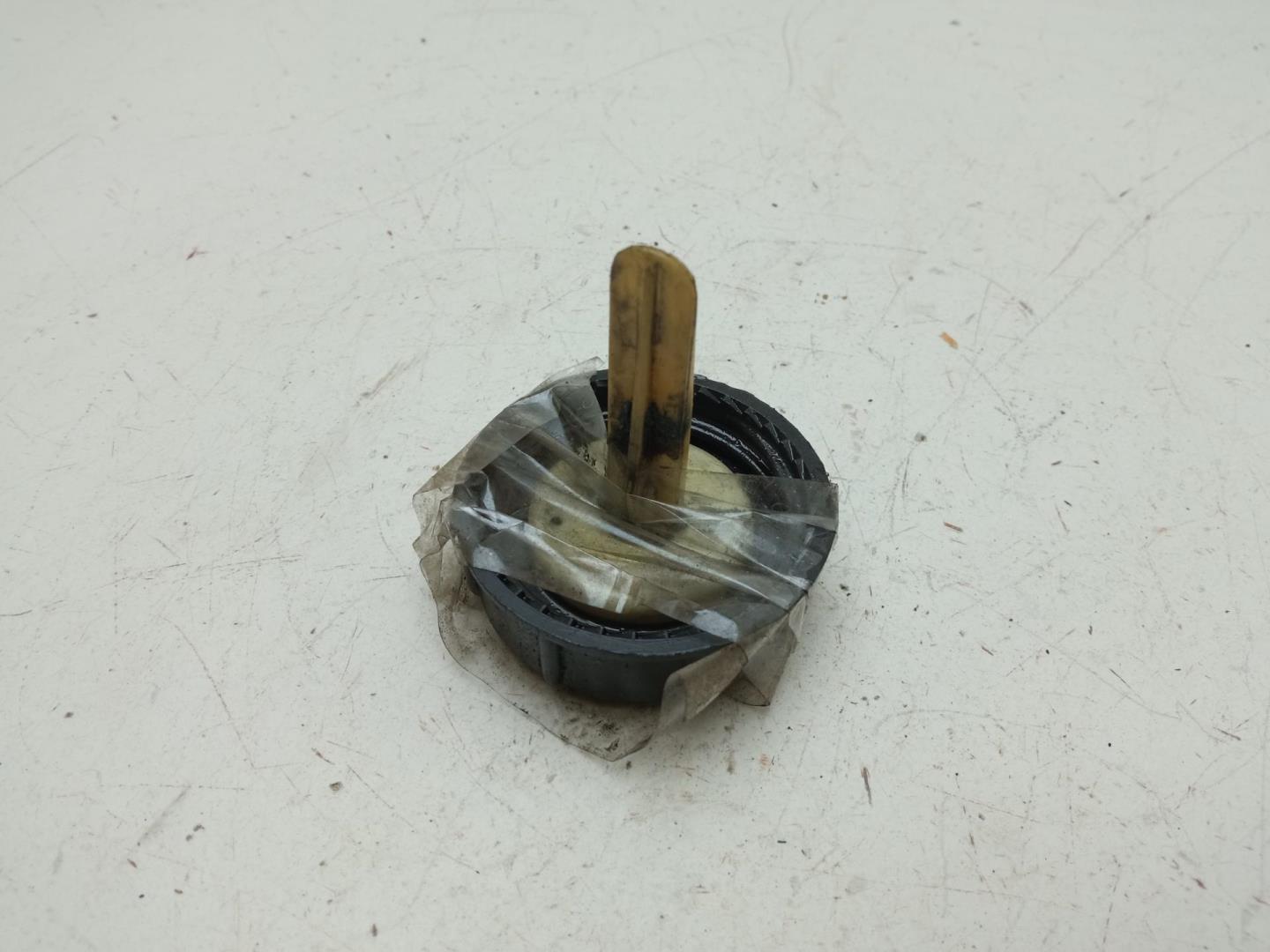 Крышка бачка ГУР