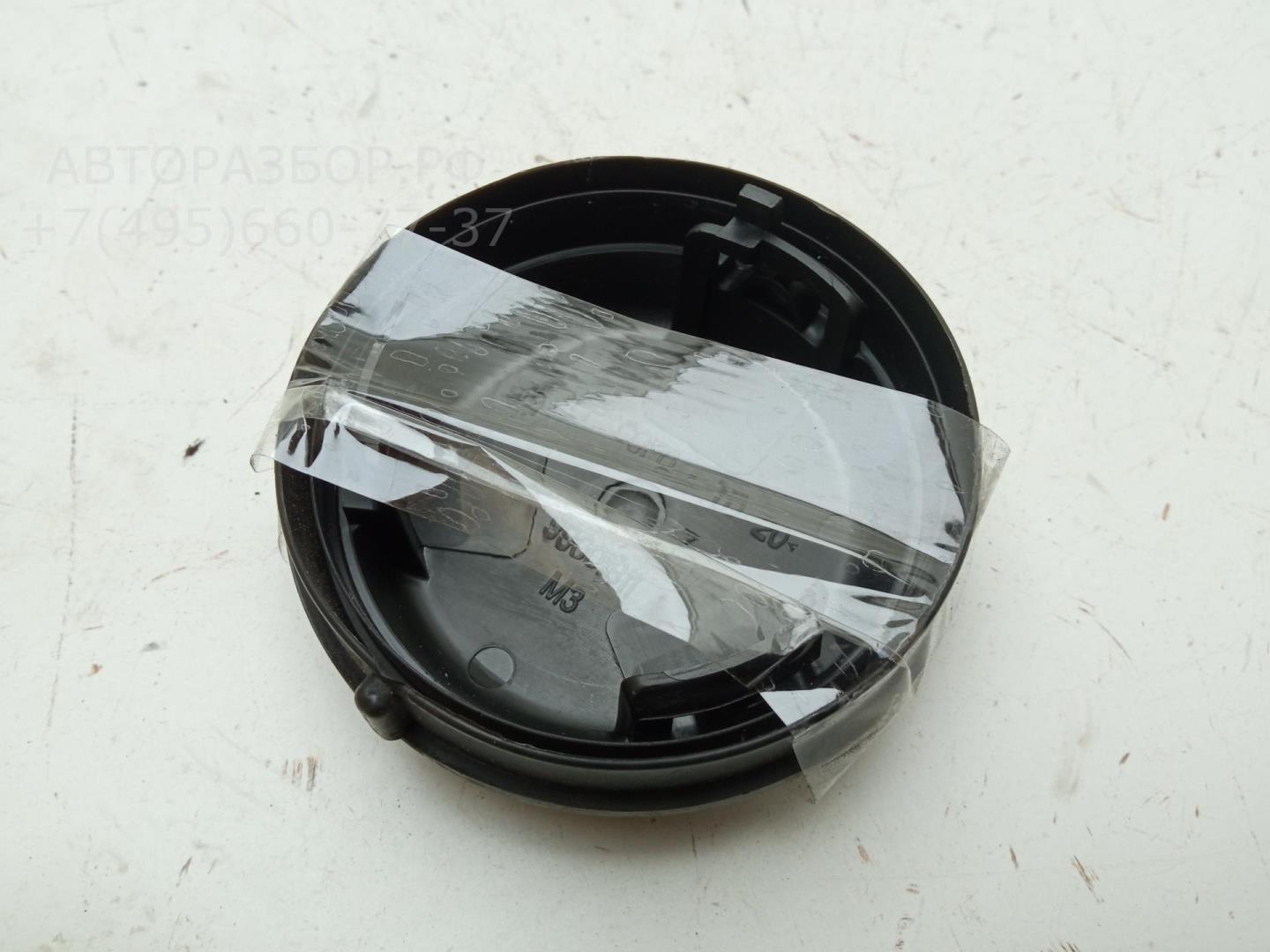 Крышка фары левой