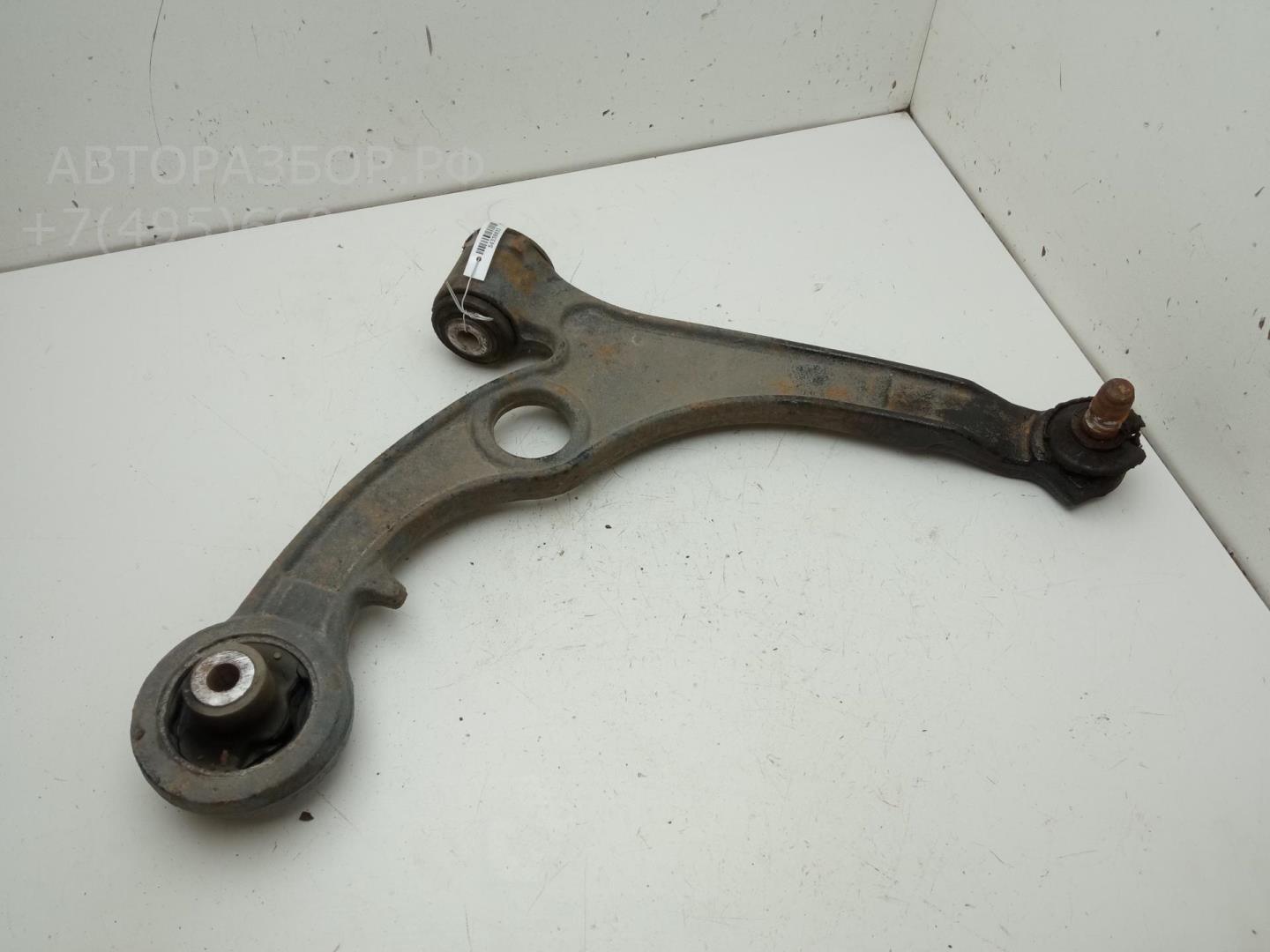 Рычаг передний правый