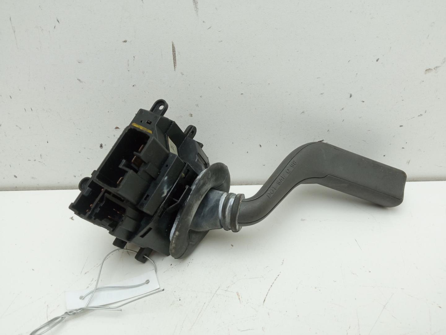 Переключатель поворотов подрулевой