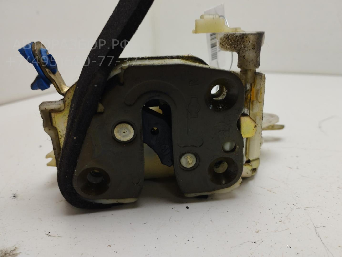 Замок двери передней правой