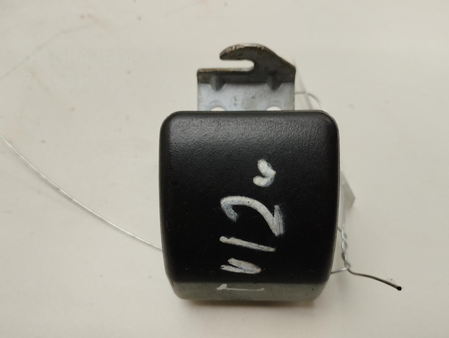 Ручка открывания капота