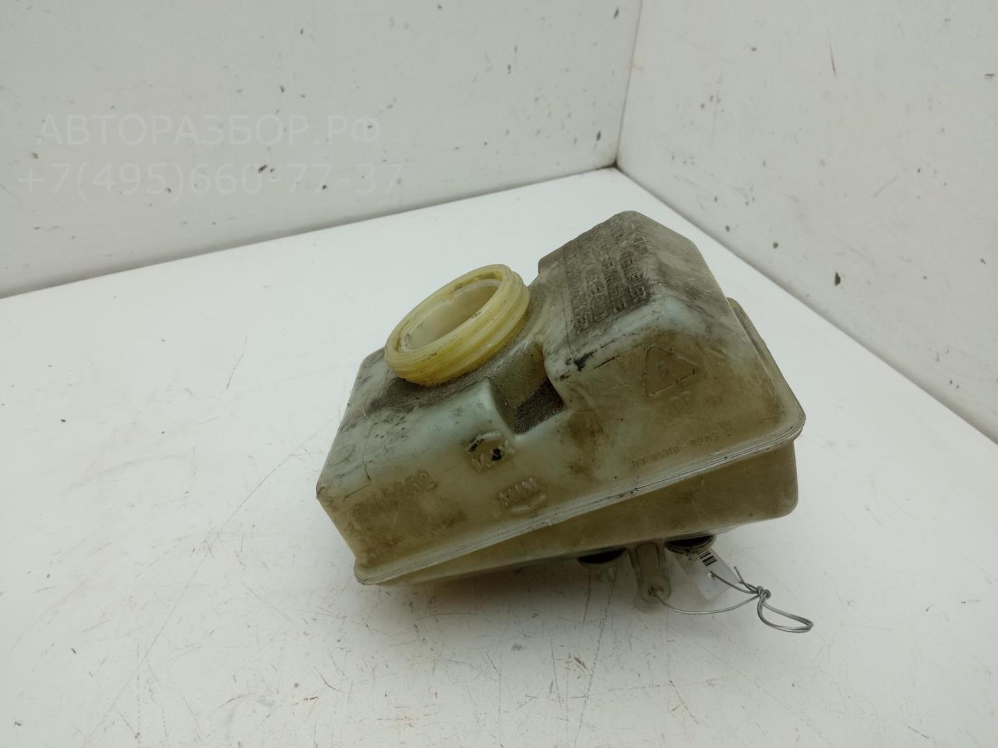 Бачок главного тормозного цилиндра