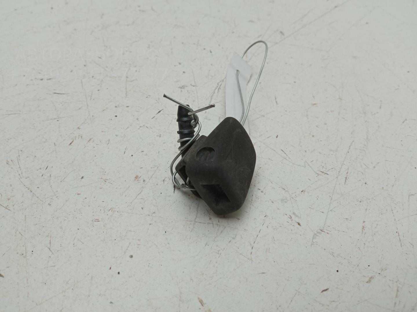 Форсунка омывателя лобового стекла