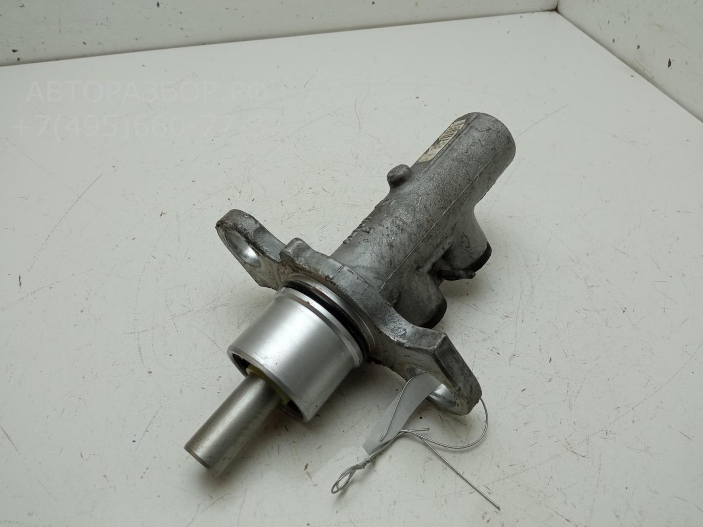 Цилиндр тормозной главный